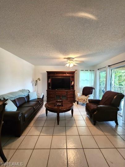 2000 Alamanda Dr 206 Property Photo 4