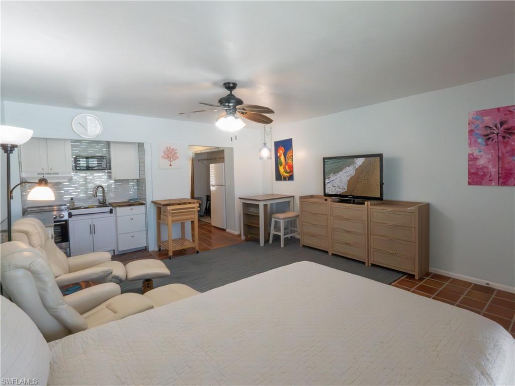 167 Collier Blvd A8 Property Photo 18
