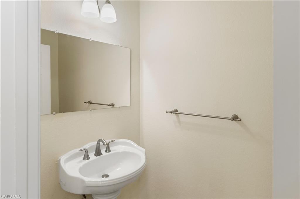 2495 62nd Ave Ne Property Photo 17