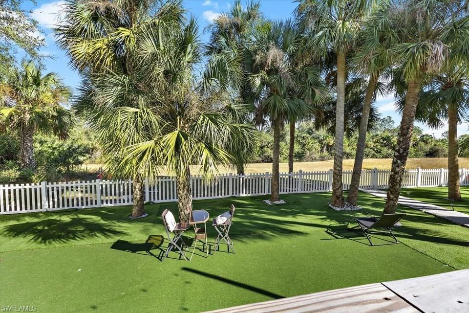 155 Thornton Ave S Property Photo 15