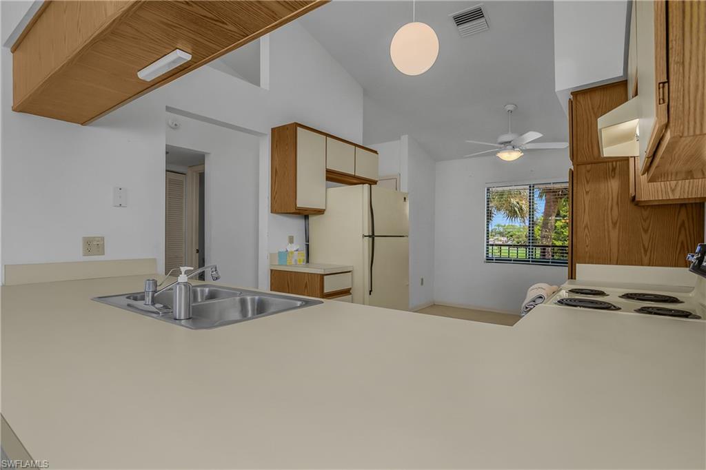 460 Fox Haven Dr 1302 Property Photo 9