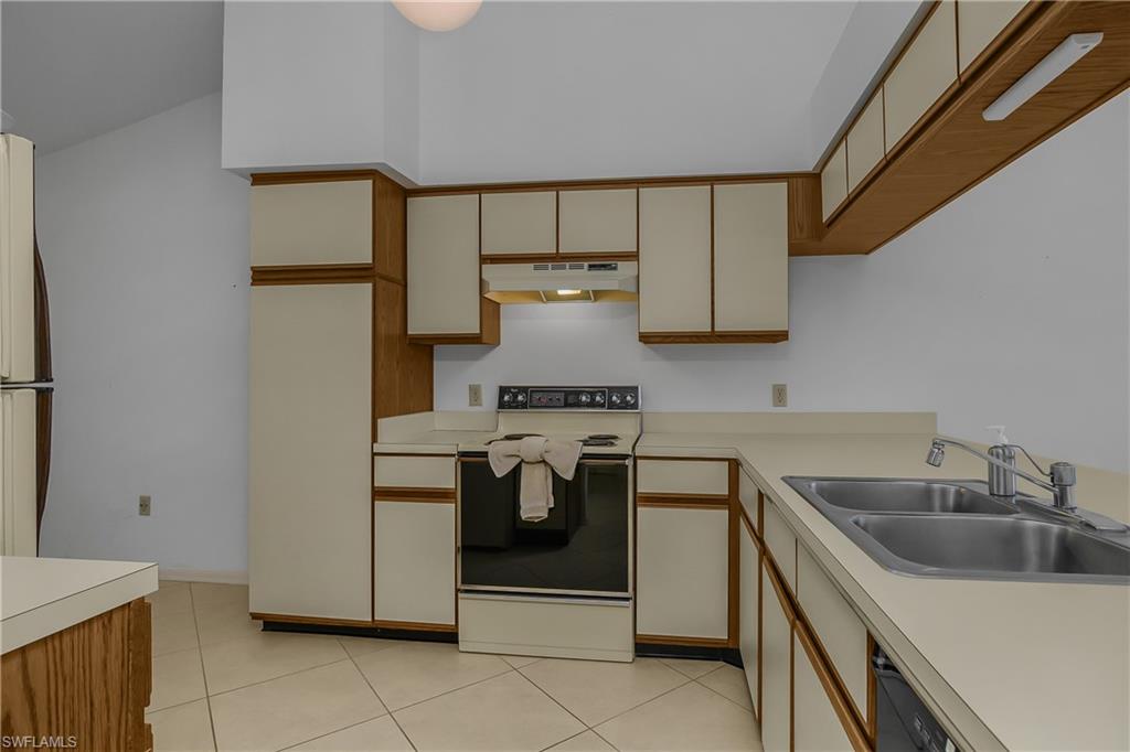 460 Fox Haven Dr 1302 Property Photo 11