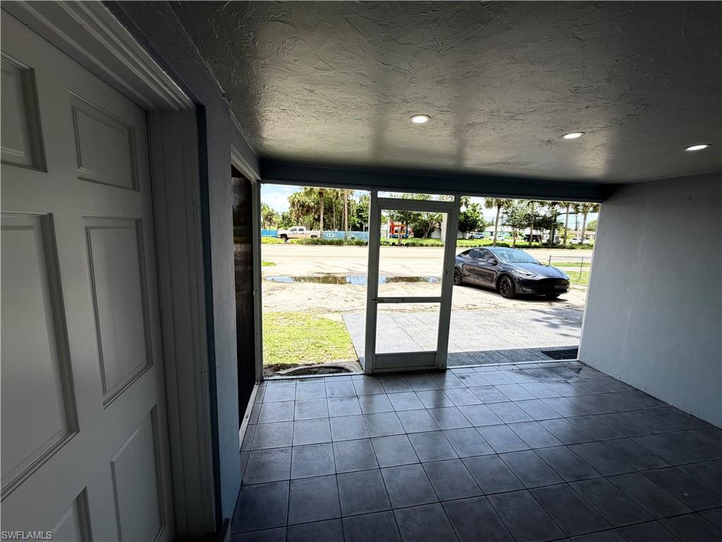 4375 Golden Gate Pkwy Property Photo 3