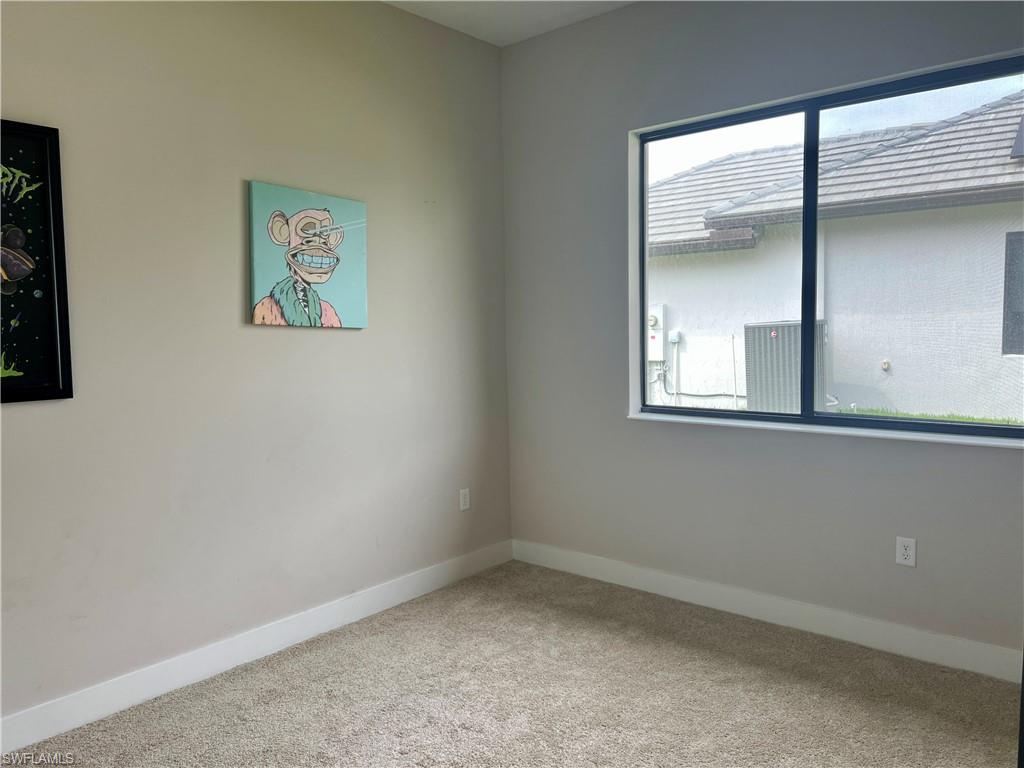 5252 Lamone Ln Property Photo 8