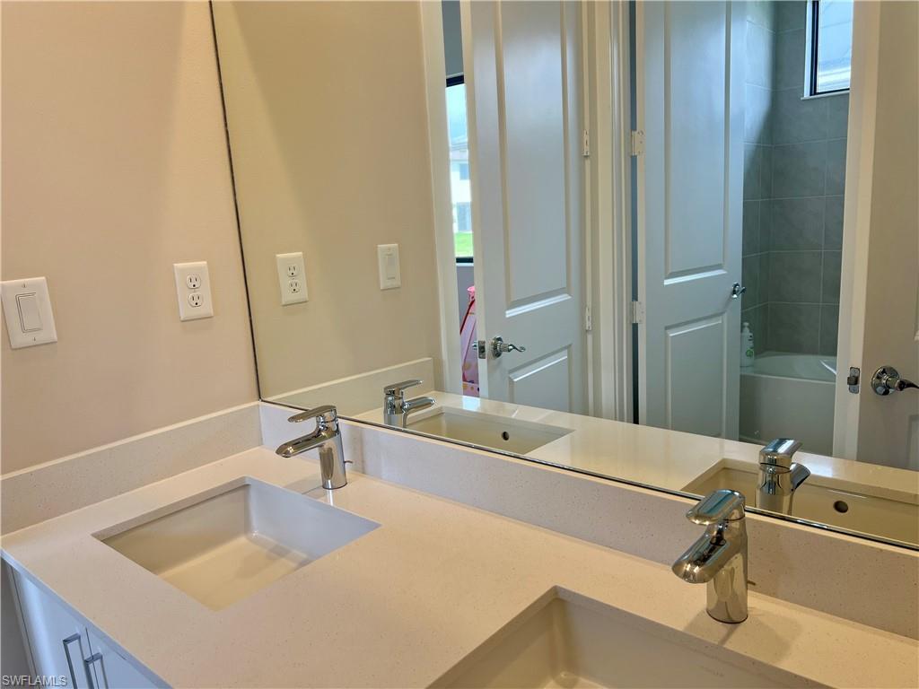 5252 Lamone Ln Property Photo 13