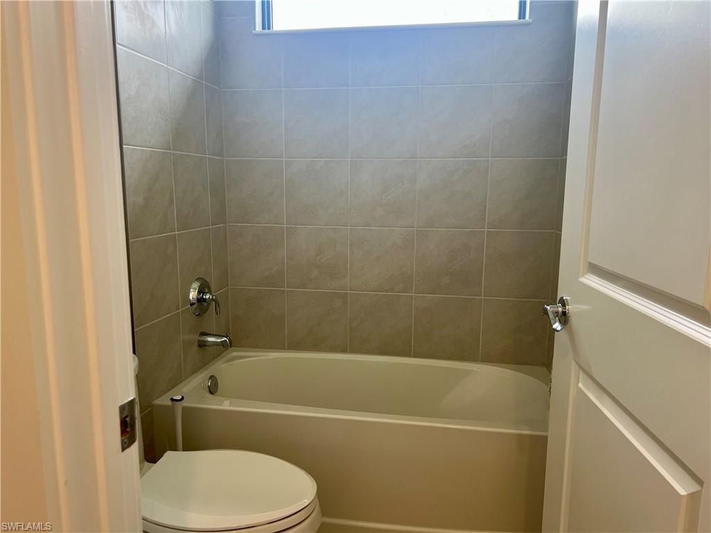5252 Lamone Ln Property Photo 14