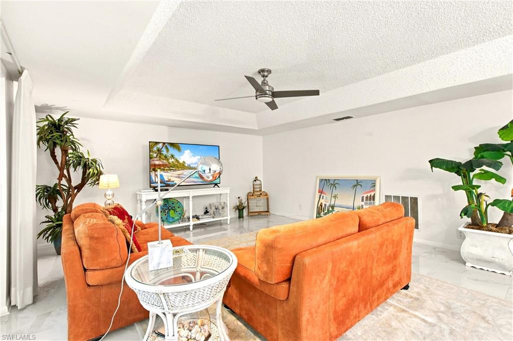 550 Teryl Rd 2302 Property Photo 4