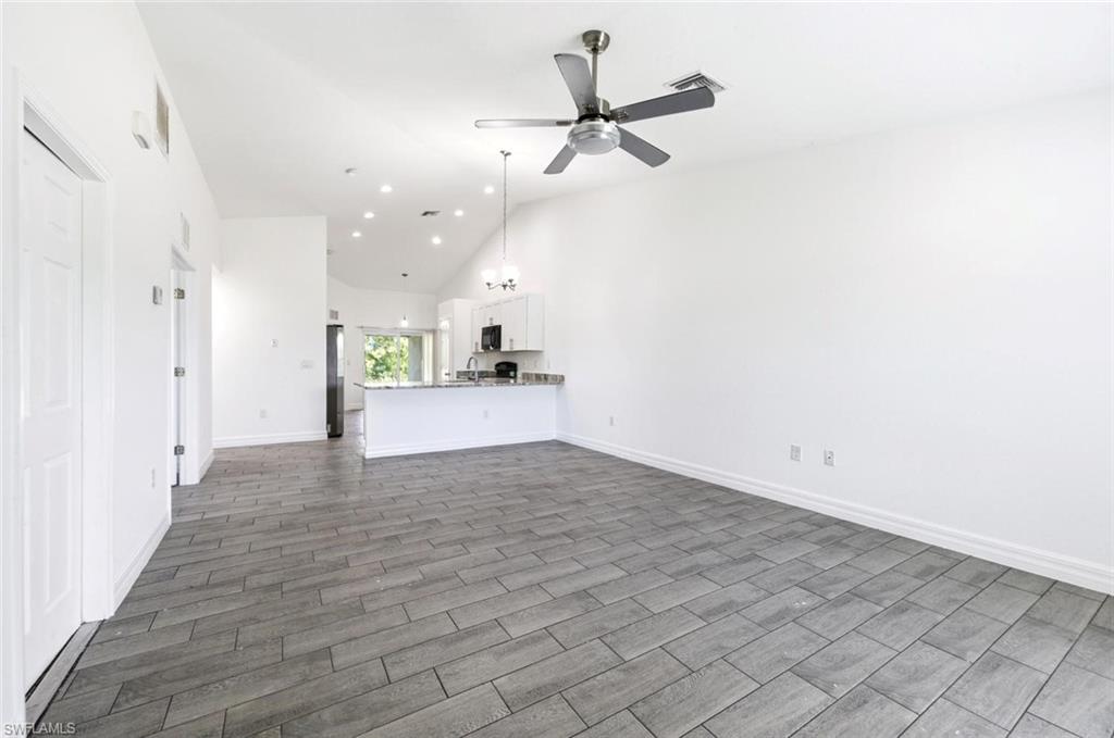 2308/2310 Haviland Ave S Property Photo 2