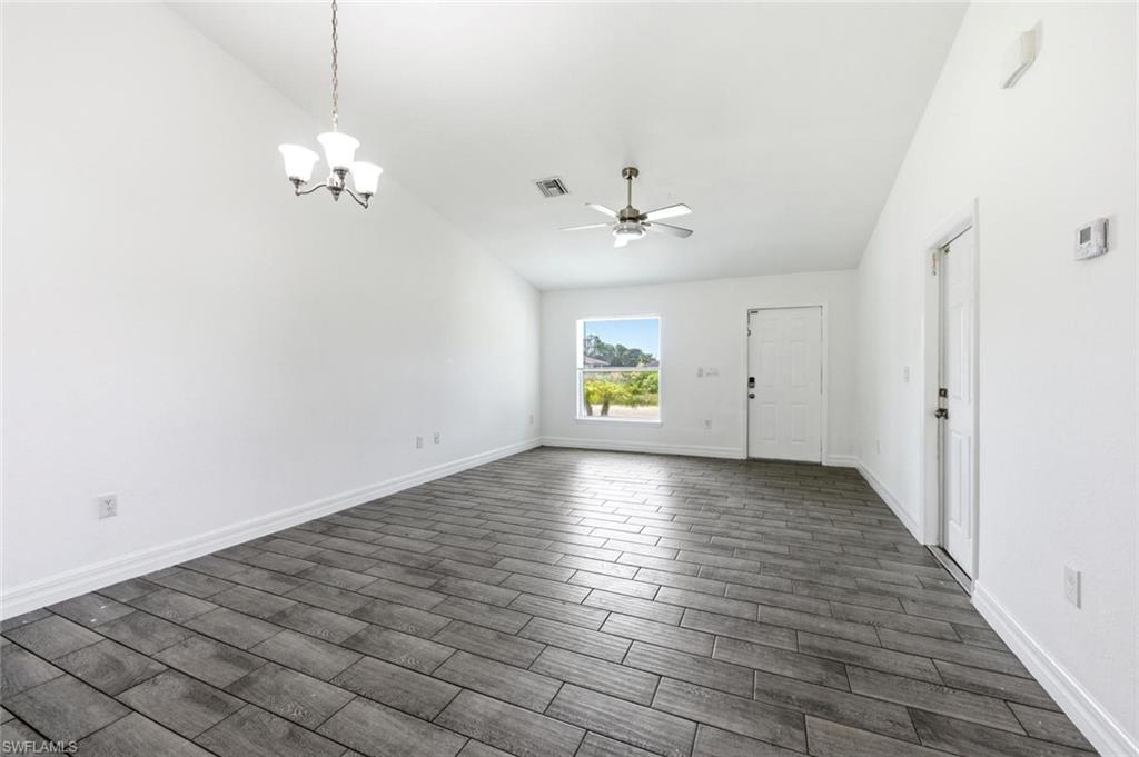 2308/2310 Haviland Ave S Property Photo 3