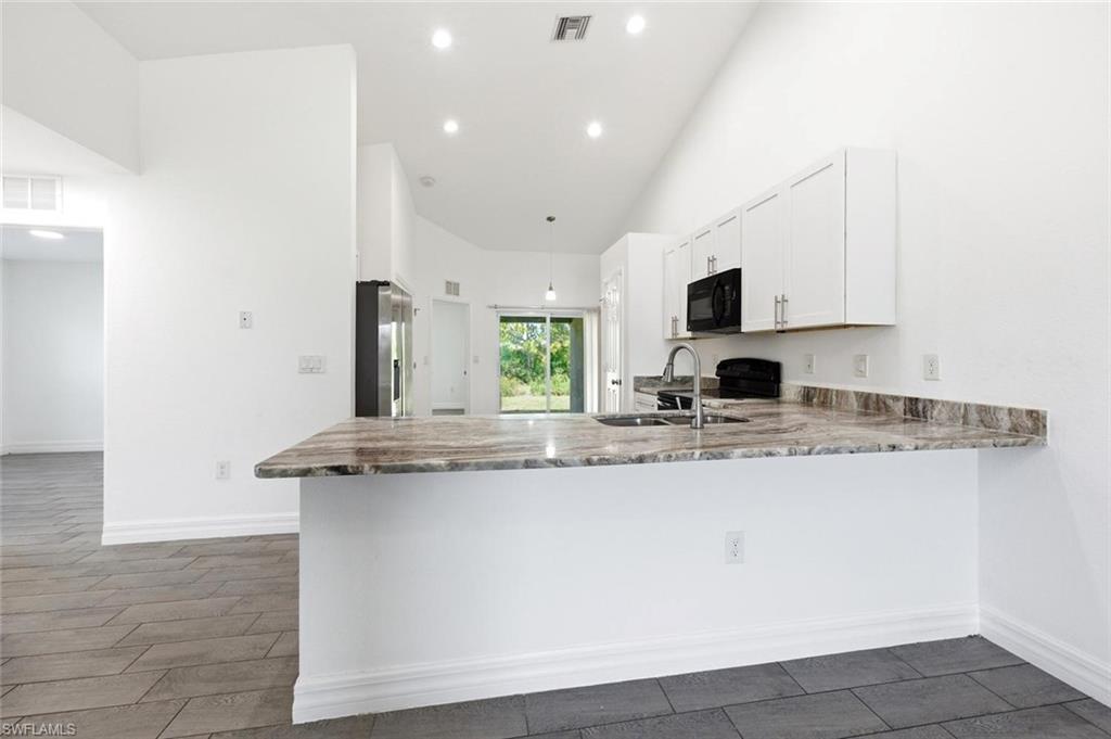 2308/2310 Haviland Ave S Property Photo 4