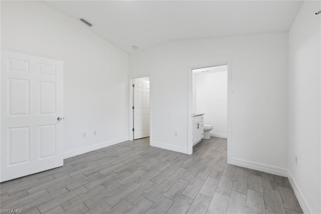 2308/2310 Haviland Ave S Property Photo 8