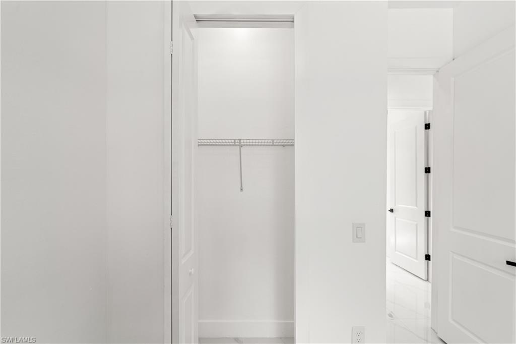 936 Anthony St E Property Photo 15