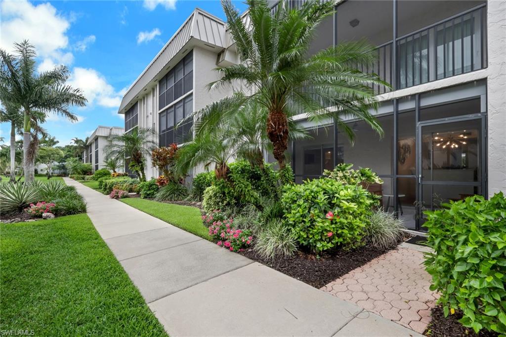 788 Park Shore Dr E14 Property Photo 1
