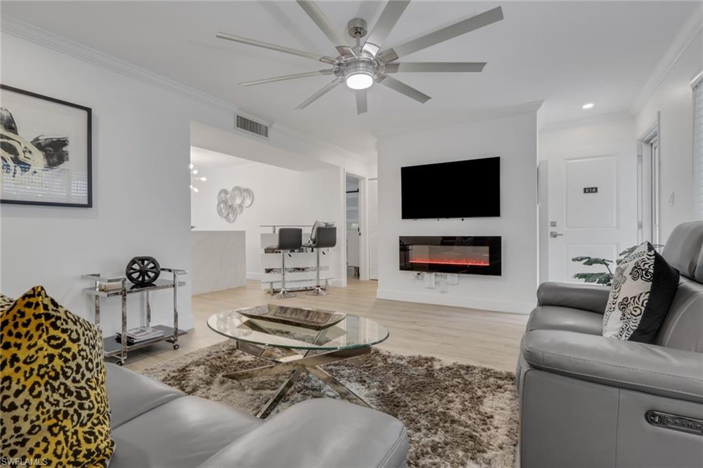 788 Park Shore Dr E14 Property Photo 2
