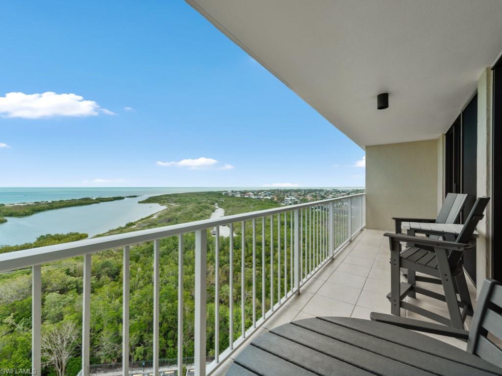 440 Seaview Ct 1502 Property Photo 1