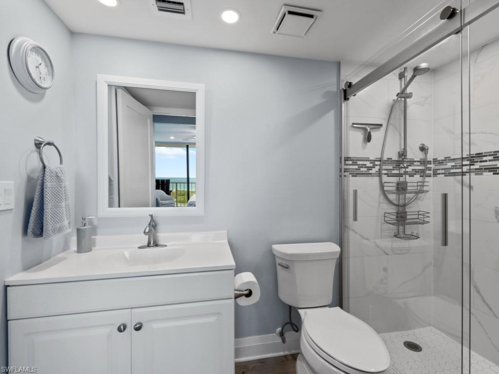 440 Seaview Ct 1502 Property Photo 12