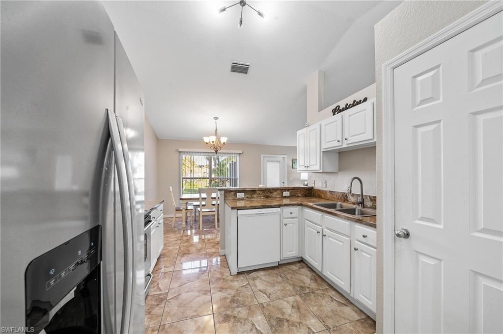 2409 Edgewater Way Property Photo 13
