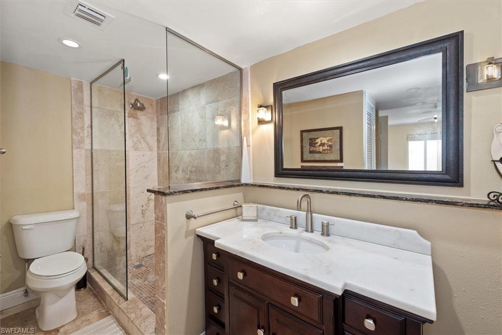 200 Palm Dr 4 Property Photo 14