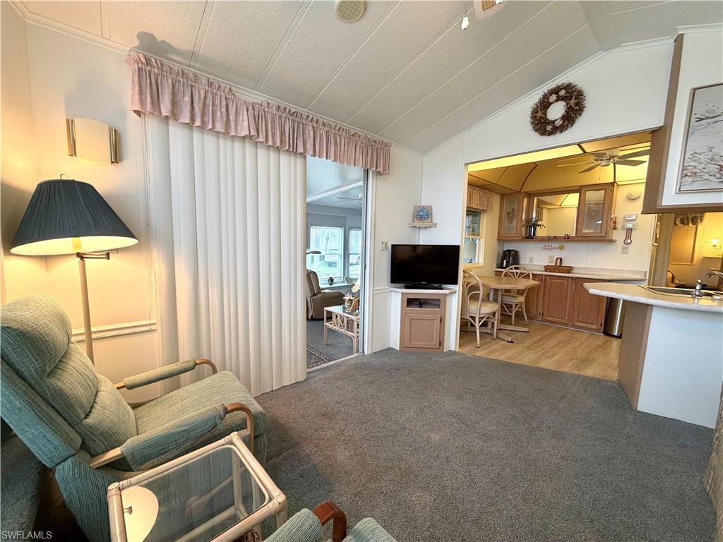 4701 Mayflower Way W Property Photo 14
