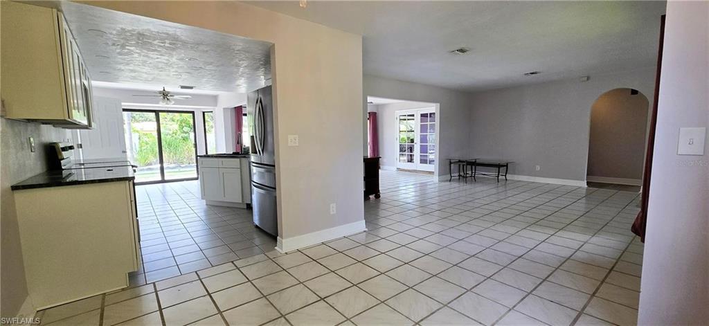 1031 Averly St Property Photo 7