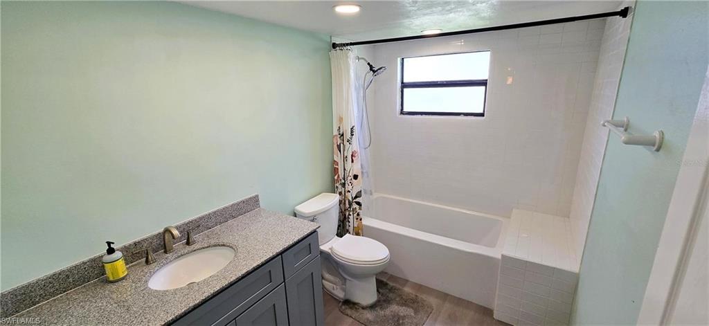 1031 Averly St Property Photo 20
