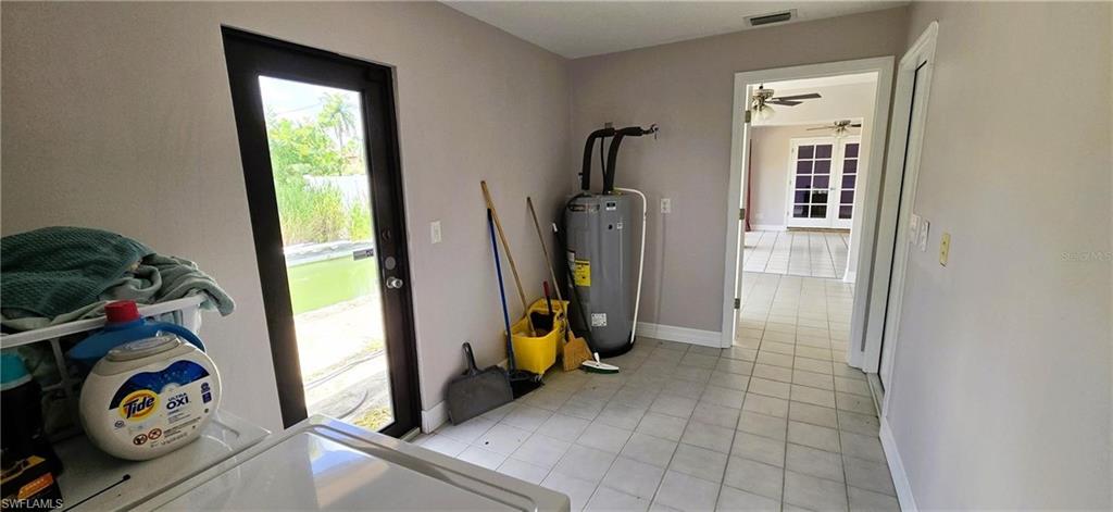 1031 Averly St Property Photo 22