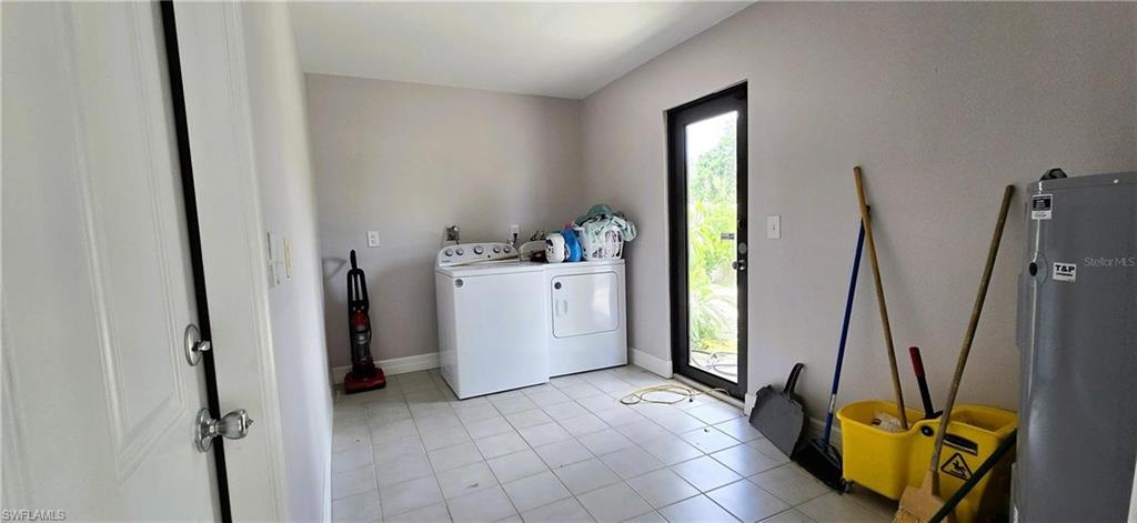 1031 Averly St Property Photo 23
