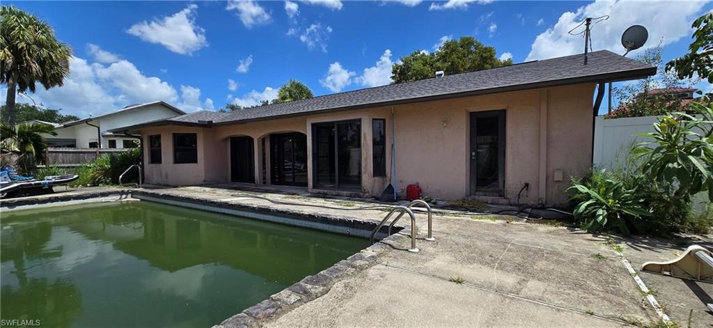 1031 Averly St Property Photo 26