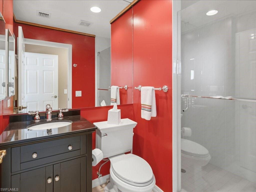 425 Cove Tower Dr 901 Property Photo 30