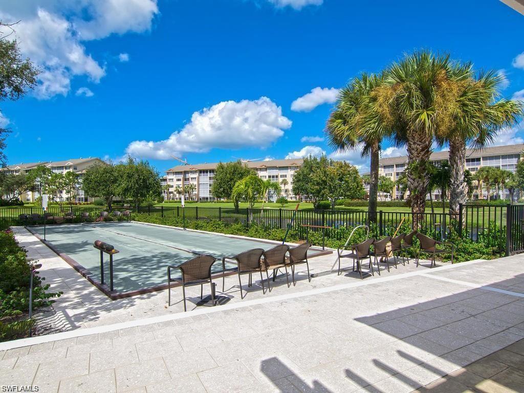 425 Cove Tower Dr 901 Property Photo 41