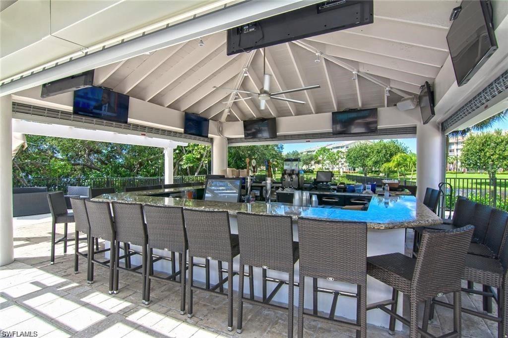 425 Cove Tower Dr 901 Property Photo 42