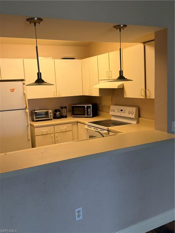 8275 Key Royal Cir 1132 Property Photo 5
