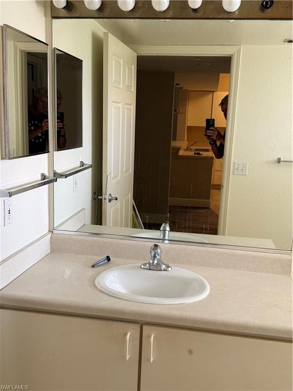 8275 Key Royal Cir 1132 Property Photo 9