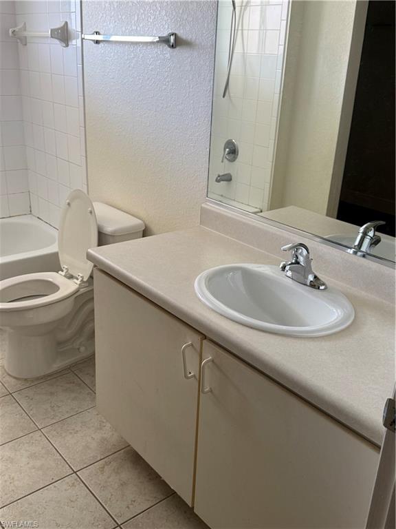 8275 Key Royal Cir 1132 Property Photo 12