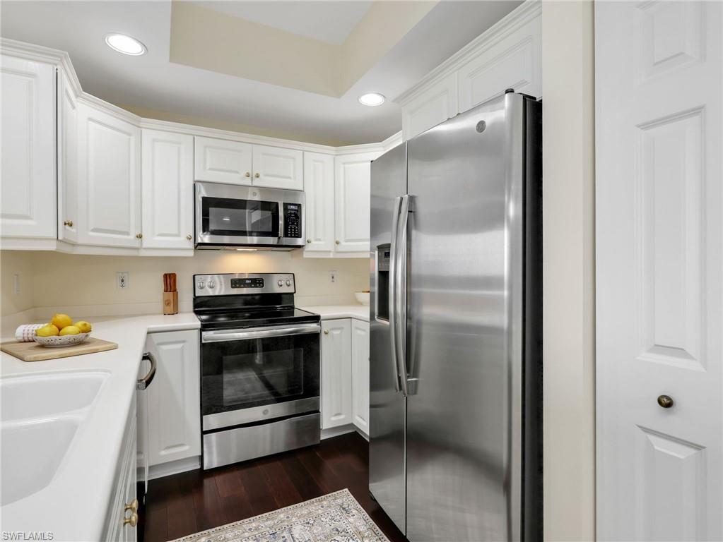 1001 Arbor Lake Dr 406 Property Photo 18