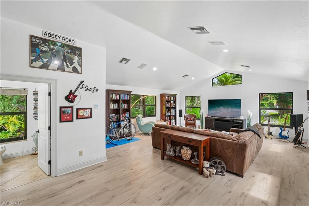 4980 Tamarind Ridge Dr Property Photo 9