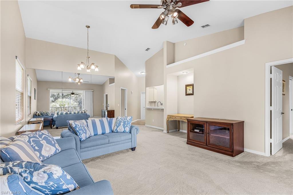 305 Robin Hood Cir 204 Property Photo 6