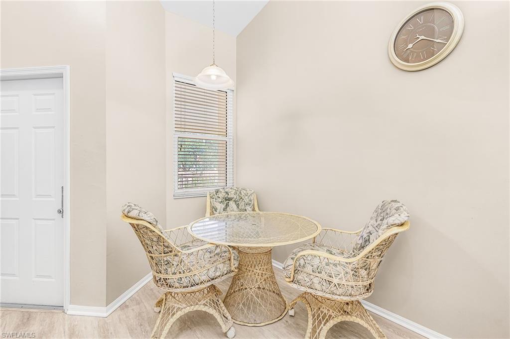 305 Robin Hood Cir 204 Property Photo 11