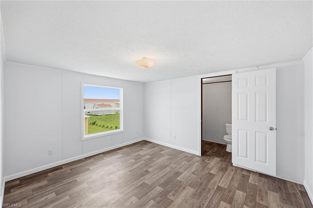 226022446 Property Photo 11