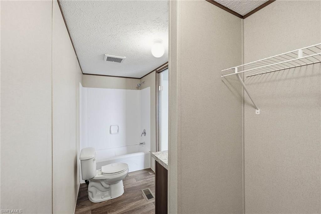 226022446 Property Photo 14