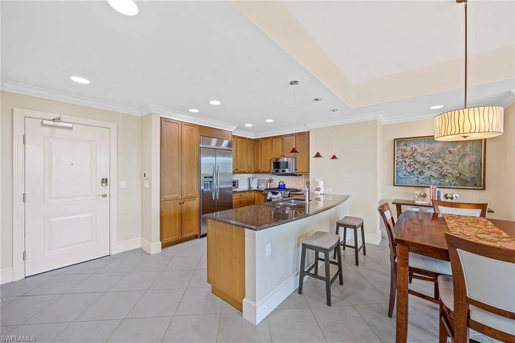 9115 Strada Pl 5213 Property Photo 5