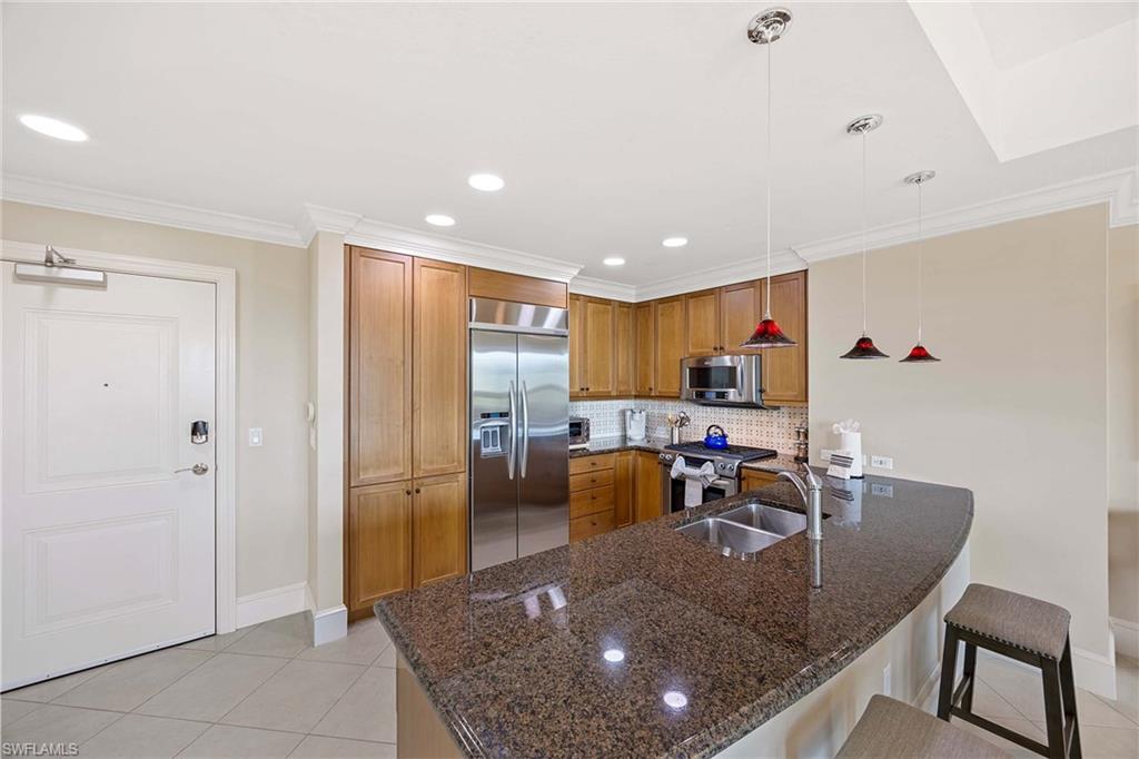 9115 Strada Pl 5213 Property Photo 12