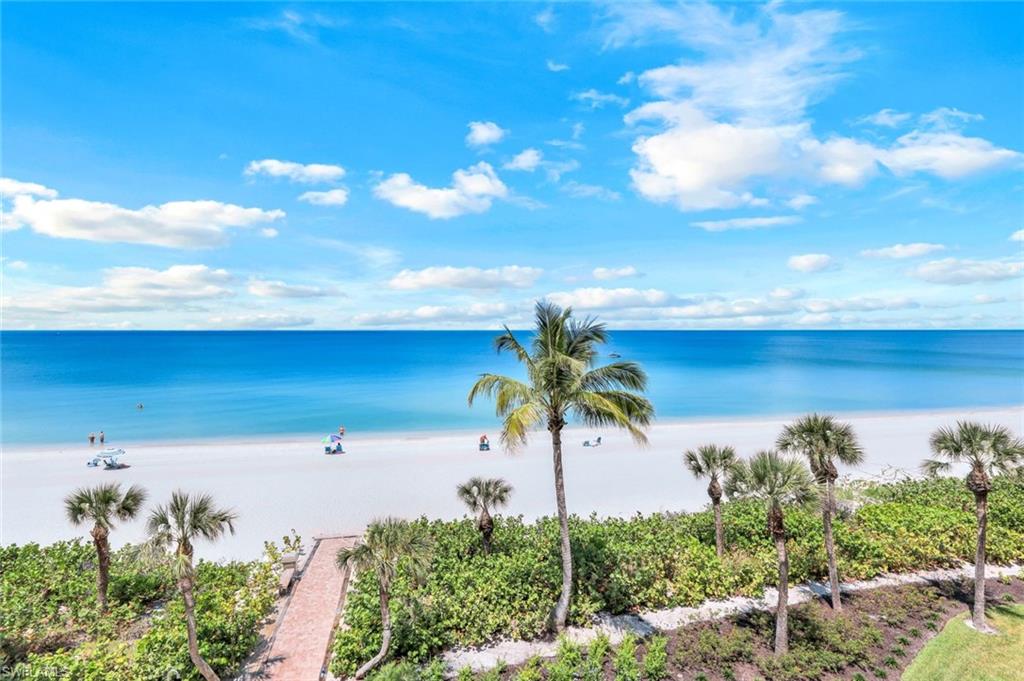 10475 GULFSHORE DR 142 Property Photo 1