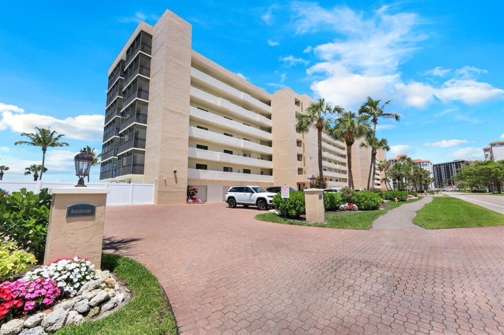10475 Gulfshore Dr 142 Property Photo 14