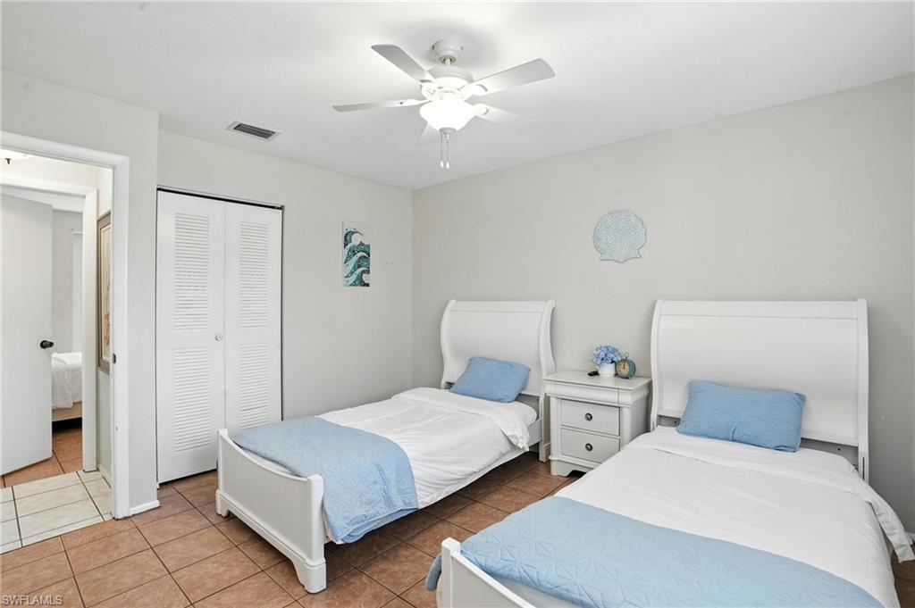 324 24th Ter Property Photo 17