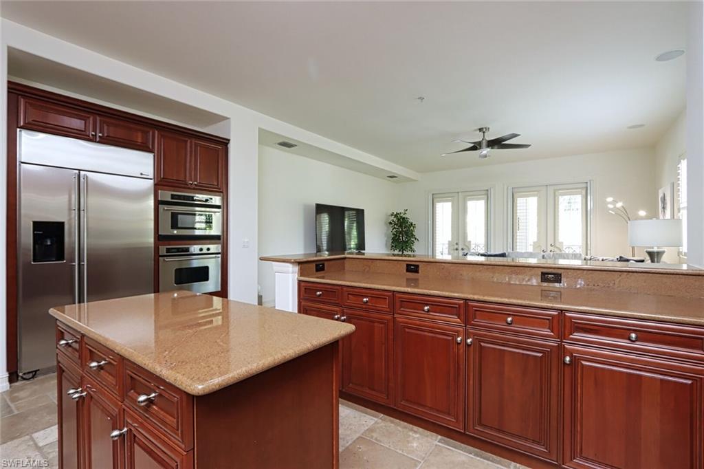 2868 Tiburon Blvd E 102 Property Photo 11