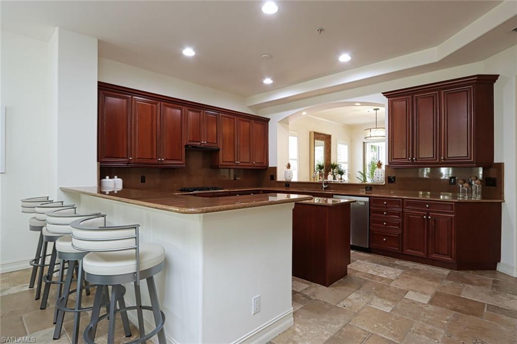 2868 Tiburon Blvd E 102 Property Photo 12