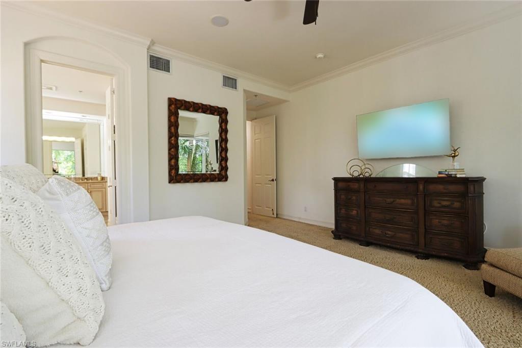 2868 Tiburon Blvd E 102 Property Photo 15