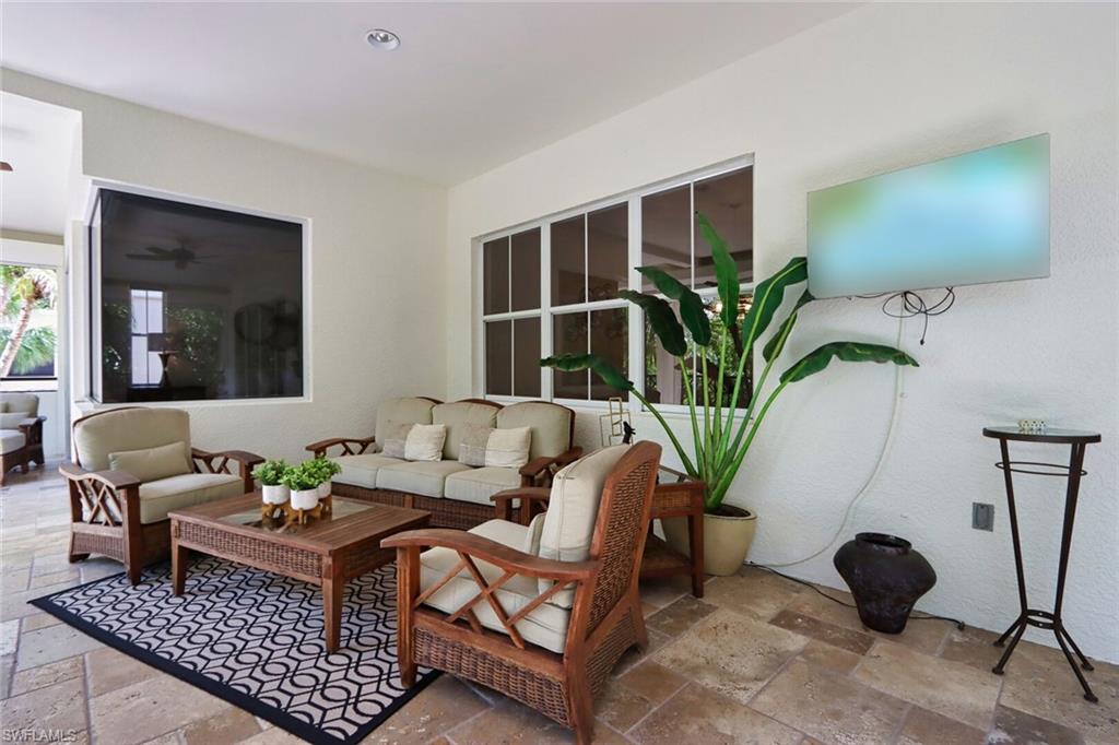 2868 Tiburon Blvd E 102 Property Photo 20