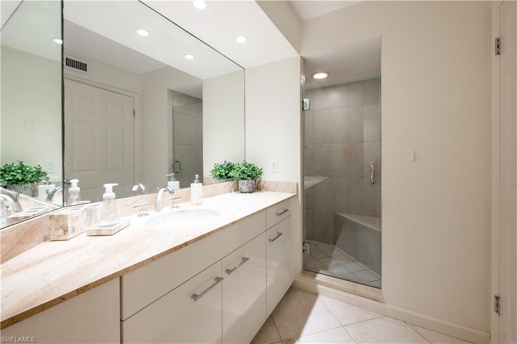 4551 Gulf Shore Blvd N 306 Property Photo 28
